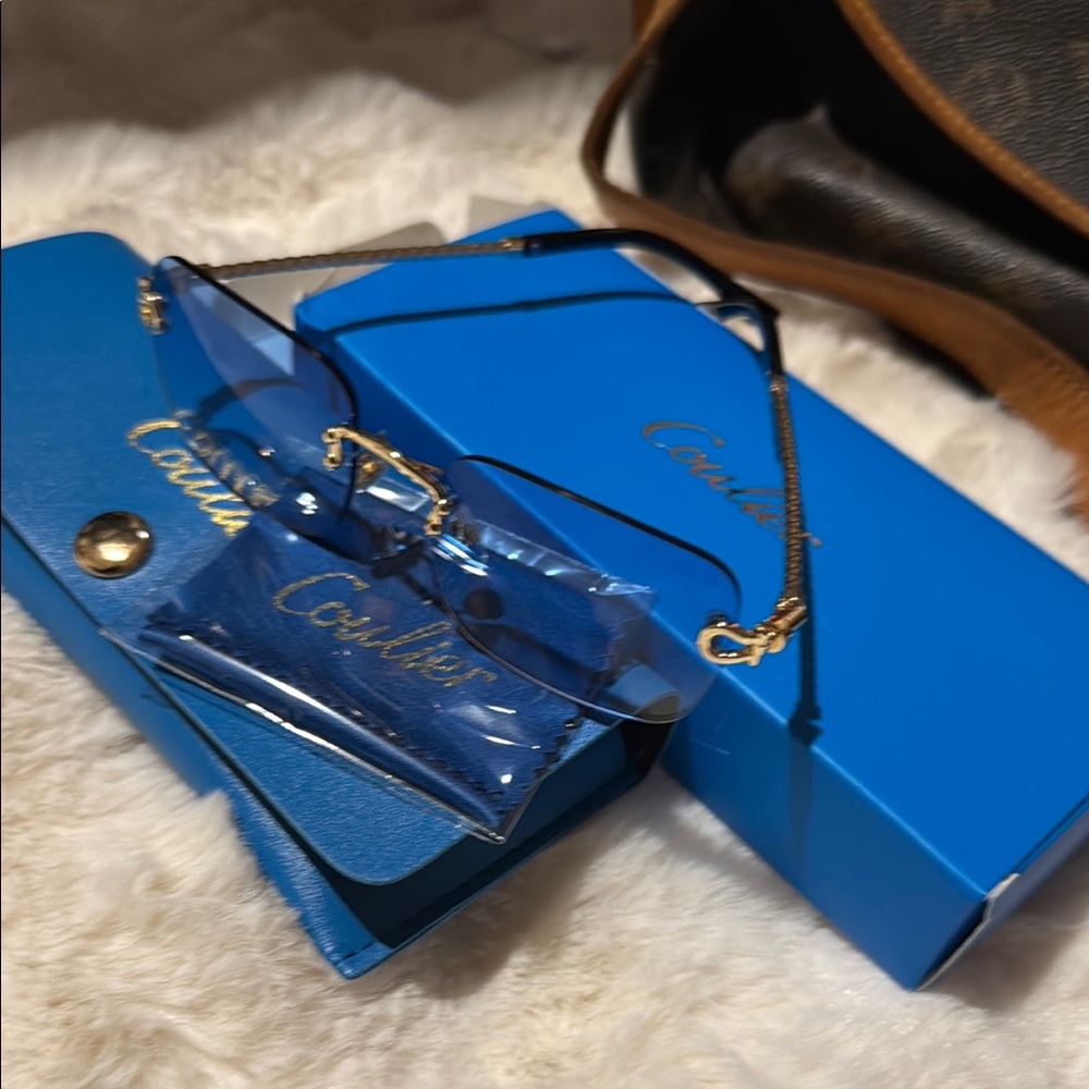 Blue and Gold Women's Glasses - Picture 5 of 9